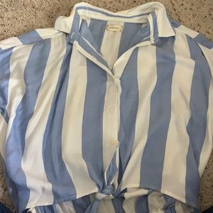 Short sleeve cropped button up with tie